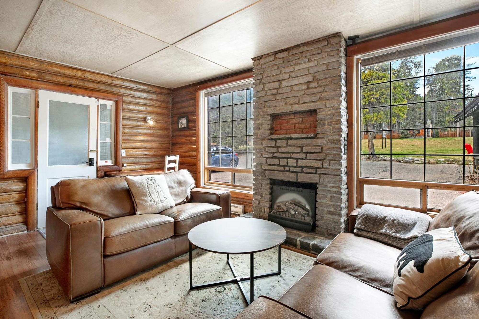 Elkhorn Lodge Vacation Rentals 班夫 外观 照片
